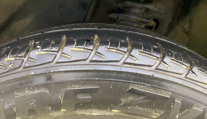 2018 Maruti IGNIS DELTA 1.2, CNG, Manual, 80,757 km, Left Front Tyre Tread