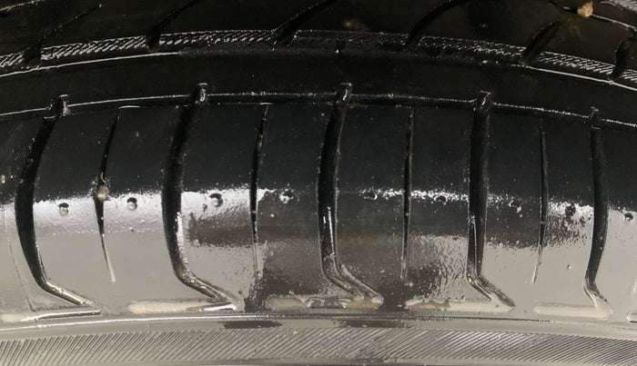 2021 Hyundai VENUE SX PLUS 1.0 TURBO DCT, Petrol, Automatic, 75,584 km, Left Rear Tyre Tread