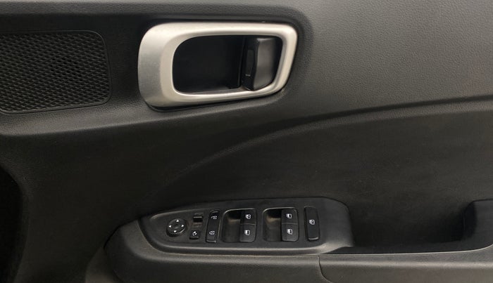 2021 Hyundai VENUE SX PLUS 1.0 TURBO DCT, Petrol, Automatic, 75,584 km, Driver Side Door Panels Control