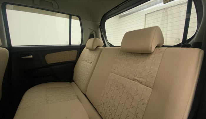 2017 Maruti Wagon R 1.0 VXI, Petrol, Manual, 34,793 km, Right Side Rear Door Cabin