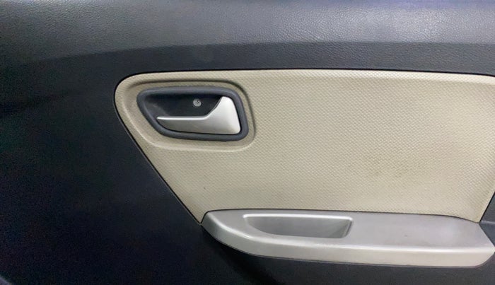 2016 Maruti Alto K10 VXI, Petrol, Manual, 79,054 km, Driver Side Door Panels Control