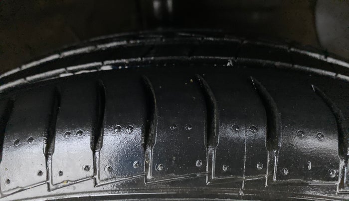 2019 Hyundai GRAND I10 NIOS MAGNA 1.2 AT, Petrol, Automatic, 51,246 km, Right Front Tyre Tread