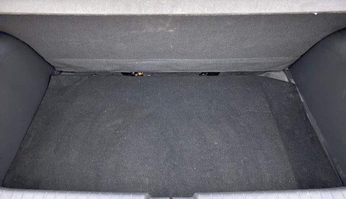 2019 Hyundai GRAND I10 NIOS MAGNA 1.2 AT, Petrol, Automatic, 51,246 km, Boot Inside