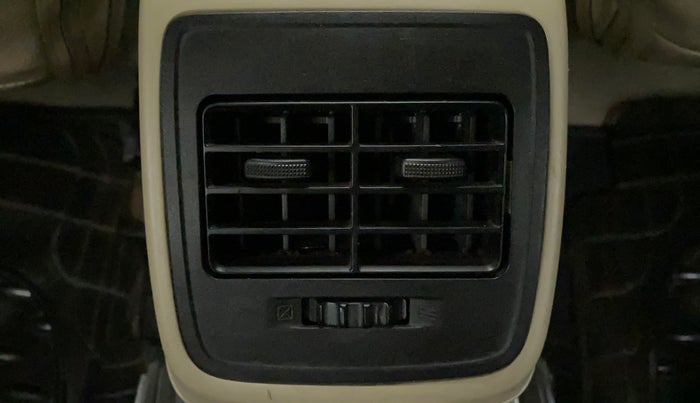 2017 Maruti Dzire VXI, Petrol, Manual, 87,184 km, Rear AC Vents