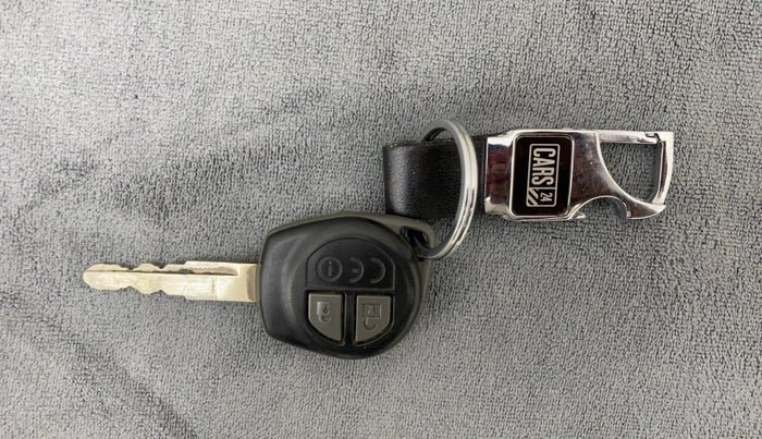 2017 Maruti Dzire VXI, Petrol, Manual, 87,184 km, Key Close Up
