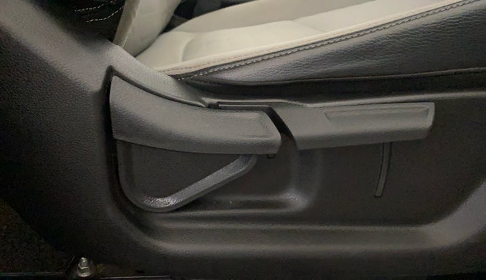 2023 KIA SONET HTX 1.0 TURBO PETROL IMT, Petrol, Manual, 55,983 km, Driver Side Adjustment Panel