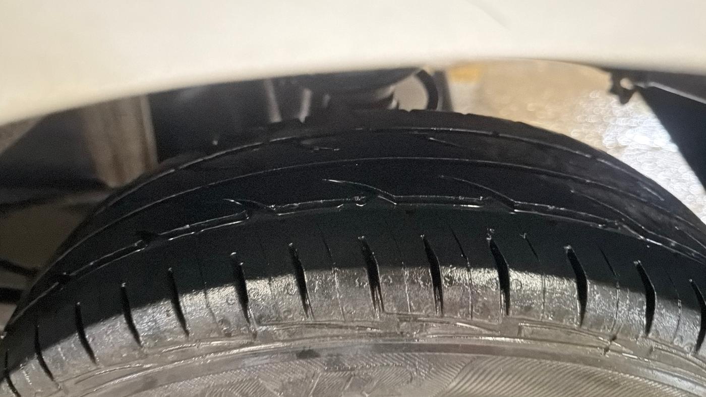 2018 Maruti Alto 800 LXI, Petrol, Manual, 76,151 km, Left Rear Tyre Tread
