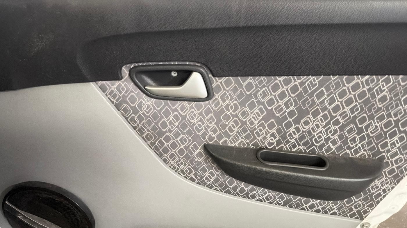 2018 Maruti Alto 800 LXI, Petrol, Manual, 76,151 km, Driver Side Door Panels Control