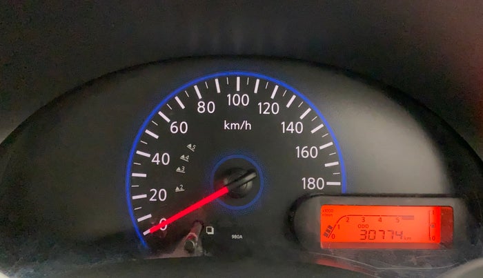 2017 Datsun Go T, Petrol, Manual, 30,774 km, Odometer Image