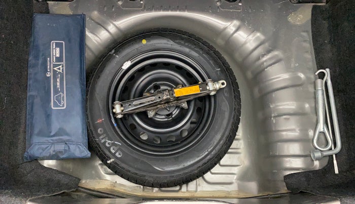 2017 Datsun Go T, Petrol, Manual, 30,774 km, Spare Tyre