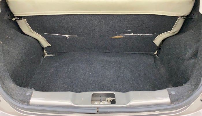 2017 Datsun Go T, Petrol, Manual, 30,774 km, Boot Inside