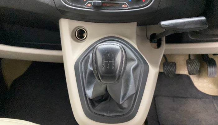 2017 Datsun Go T, Petrol, Manual, 30,774 km, Gear Lever