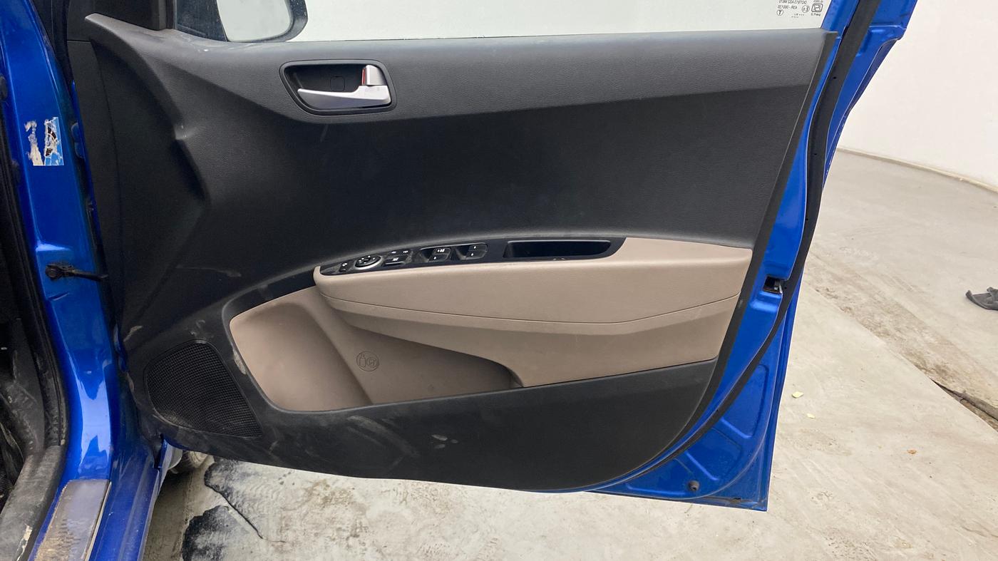 2019 Hyundai Grand i10 ASTA 1.2 KAPPA VTVT, Petrol, Manual, 49,523 km, Driver Side Door Panels Control