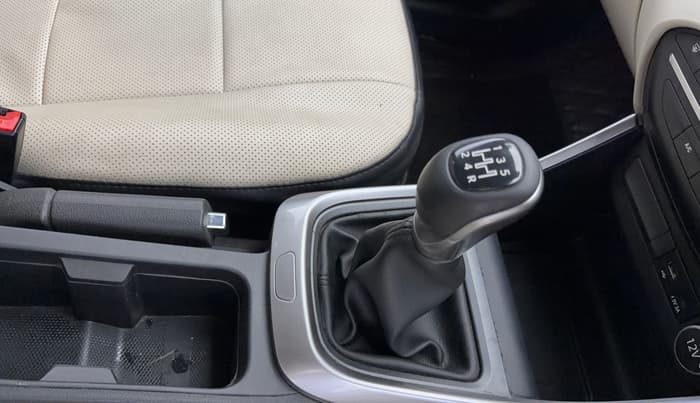 2024 Tata ALTROZ XZ CNG, CNG, Manual, 81,842 km, Gear Lever