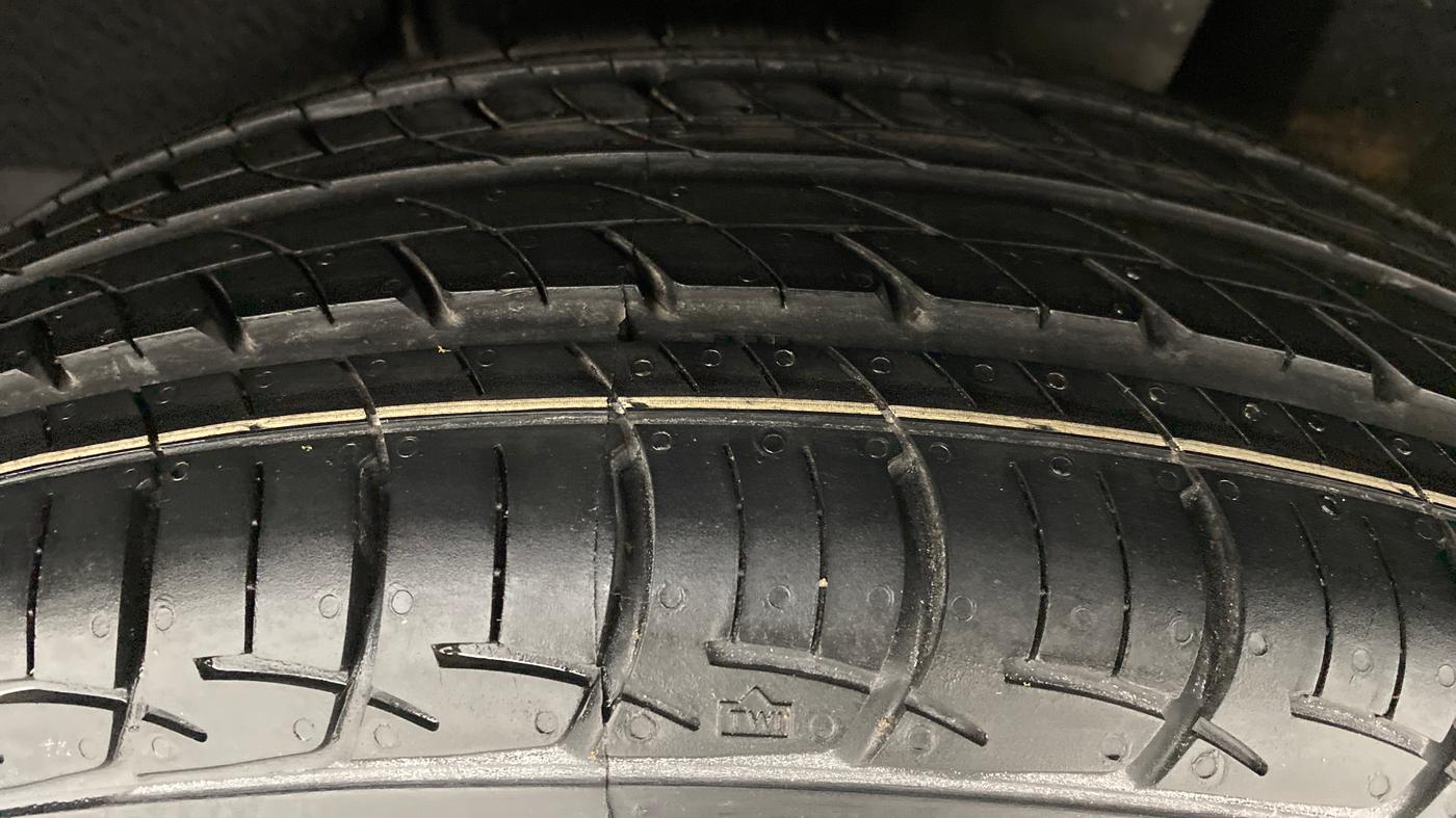 2017 Maruti Baleno DELTA CVT PETROL 1.2, Petrol, Automatic, 16,091 km, Left Rear Tyre Tread
