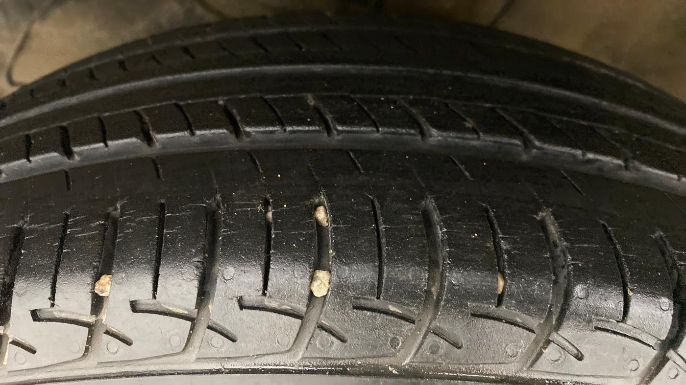 2017 Maruti Baleno DELTA CVT PETROL 1.2, Petrol, Automatic, 16,091 km, Left Front Tyre Tread