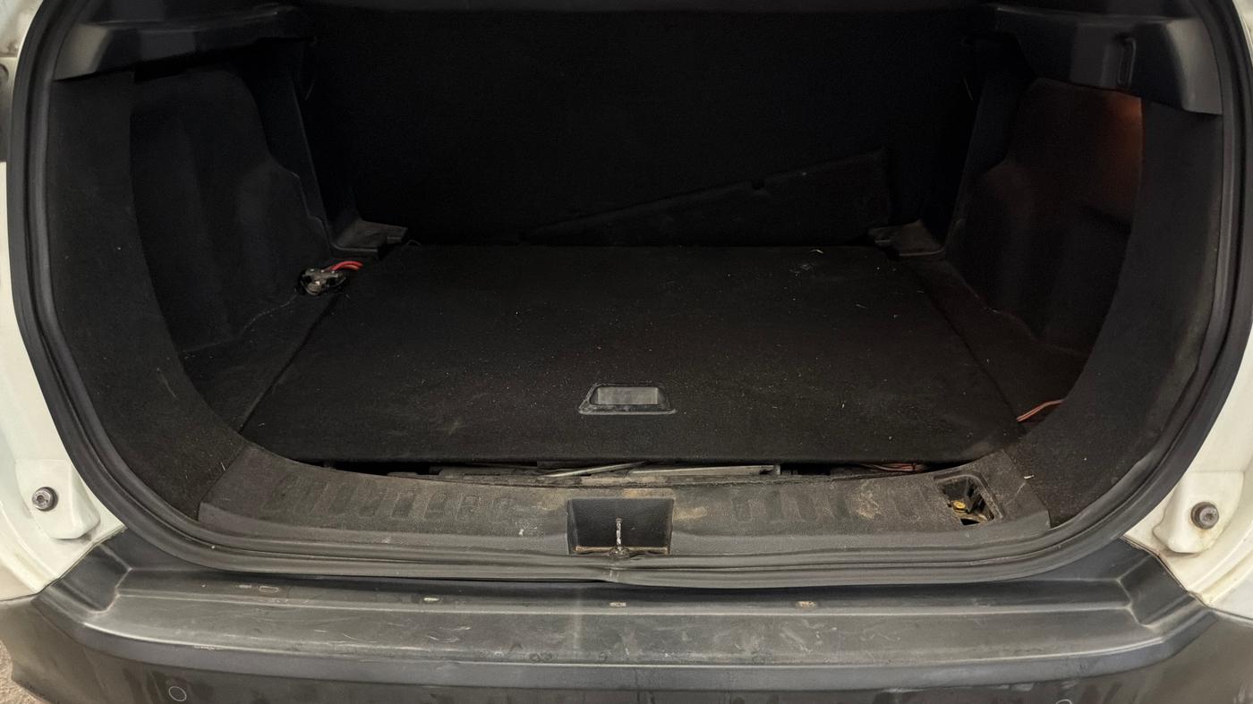 2023 Tata Harrier XT 2.0L KRYOTEC, Diesel, Manual, 81,434 km, Boot Inside