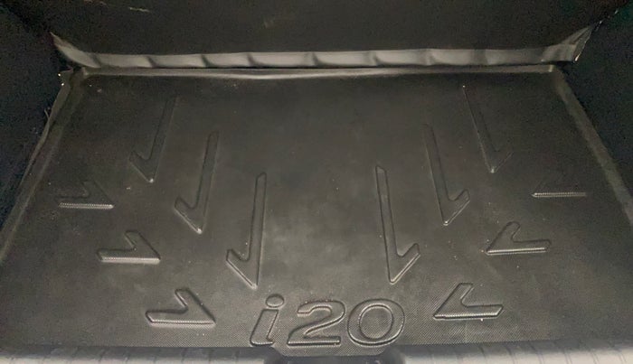 2020 Hyundai NEW I20 SPORTZ 1.2 MT, Petrol, Manual, 4,178 km, Boot Inside