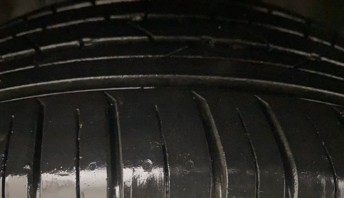 2020 Hyundai NEW I20 SPORTZ 1.2 MT, Petrol, Manual, 4,178 km, Left Front Tyre Tread