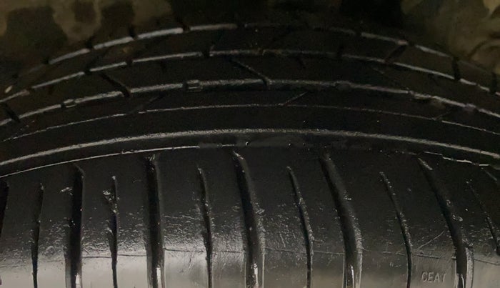 2020 Hyundai NEW I20 SPORTZ 1.2 MT, Petrol, Manual, 4,178 km, Left Rear Tyre Tread