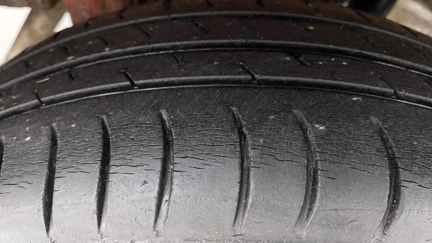 2011 Maruti Alto K10 VXI P, Petrol, Manual, Right Rear Tyre Tread