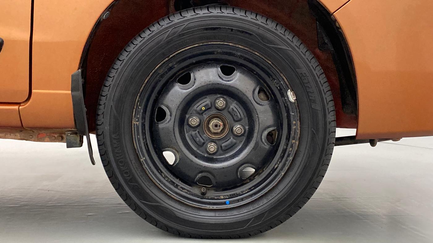 2011 Maruti Alto K10 VXI P, Petrol, Manual, Right Front Wheel