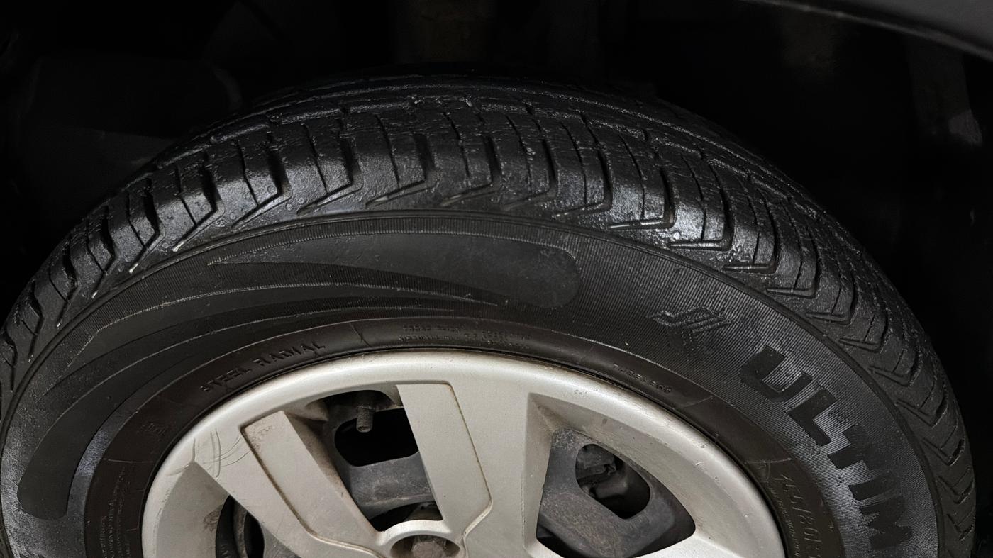 2017 Renault Kwid RXT 0.8, Petrol, Manual, 36,563 km, Right Front Tyre Tread