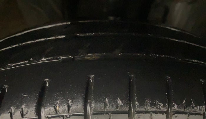 2016 Renault Kwid RXT 0.8, Petrol, Manual, 71,594 km, Right Front Tyre Tread