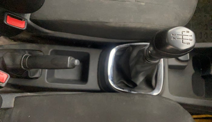 2016 Renault Kwid RXT 0.8, Petrol, Manual, 71,594 km, Gear Lever