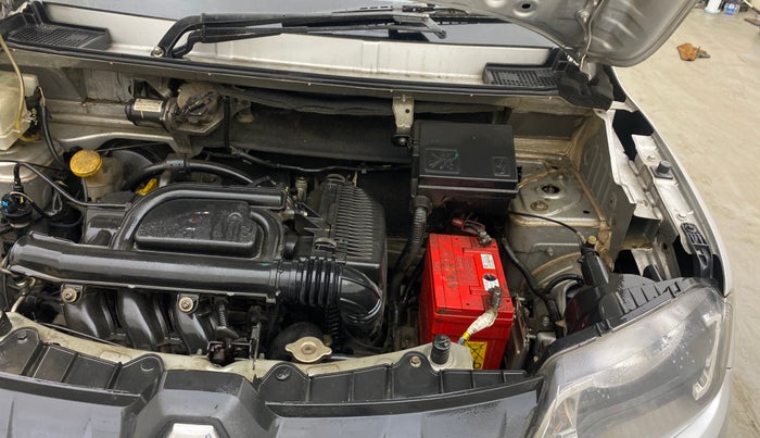 2017 Renault Kwid RXT 0.8, Petrol, Manual, 65,470 km, Engine View - Left