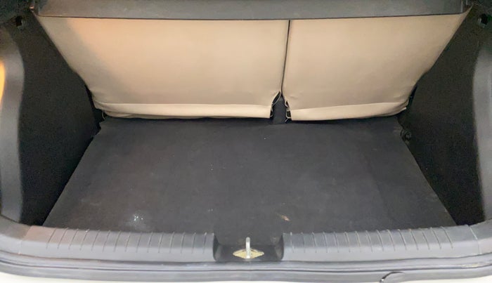 2015 Hyundai Elite i20 ASTA 1.2, Petrol, Manual, 71,990 km, Boot Inside