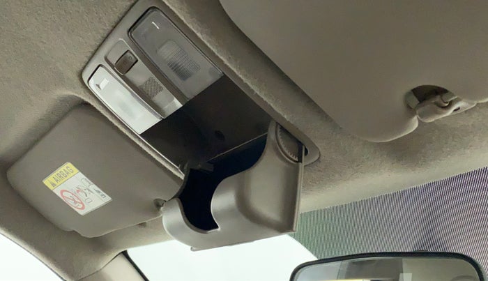 2015 Hyundai Elite i20 ASTA 1.2, Petrol, Manual, 71,990 km, Ceiling - Sun Glass Holder not working