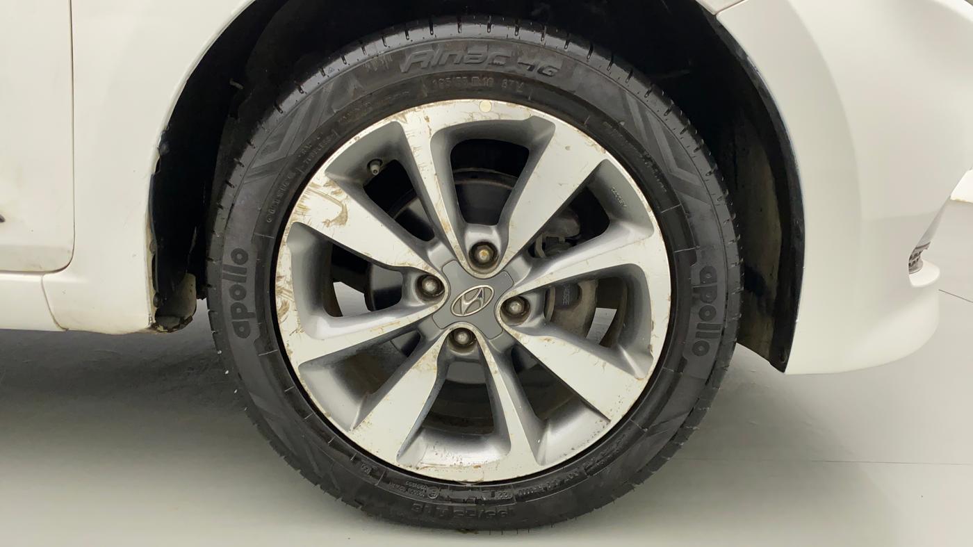 2015 Hyundai Elite i20 ASTA 1.2, Petrol, Manual, 71,990 km, Right Front Wheel