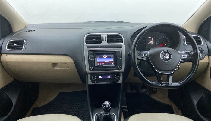 2016 Volkswagen Ameo HIGHLINE 1.2, Petrol, Manual, 30,483 km, Dashboard