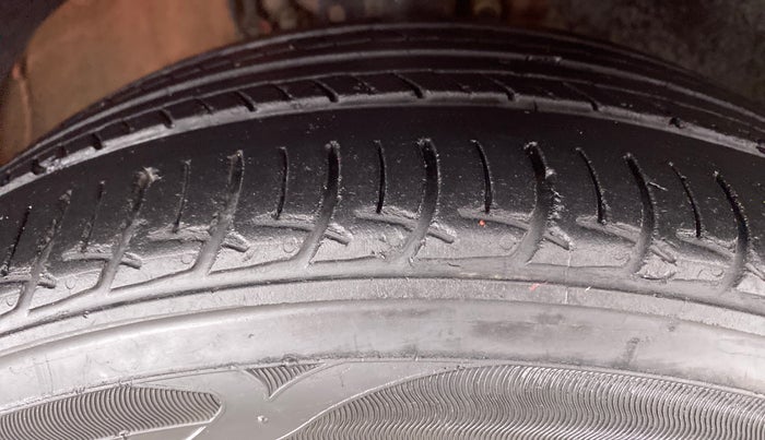 2018 Volkswagen Polo GT TSI 1.2 PETROL AT, Petrol, Automatic, 24,594 km, Right Front Tyre Tread