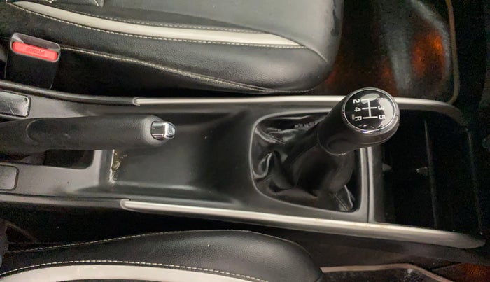 2019 Maruti Baleno ZETA PETROL 1.2, Petrol, Manual, 21,806 km, Gear Lever