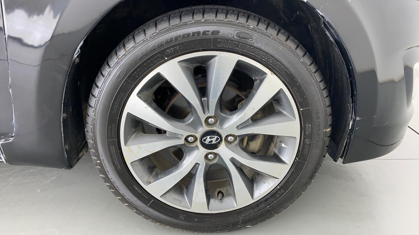 2016 Hyundai Verna FLUIDIC 1.6 VTVT SX AT, Petrol, Automatic, 59,226 km, Right Front Wheel