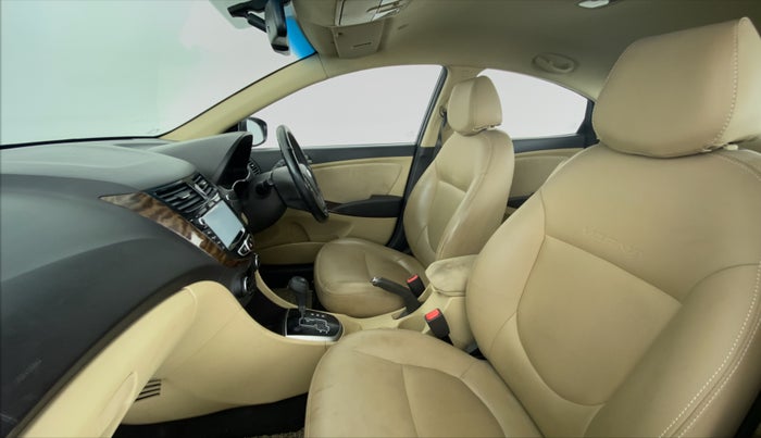 2016 Hyundai Verna FLUIDIC 1.6 VTVT SX AT, Petrol, Automatic, 59,226 km, Right Side Front Door Cabin