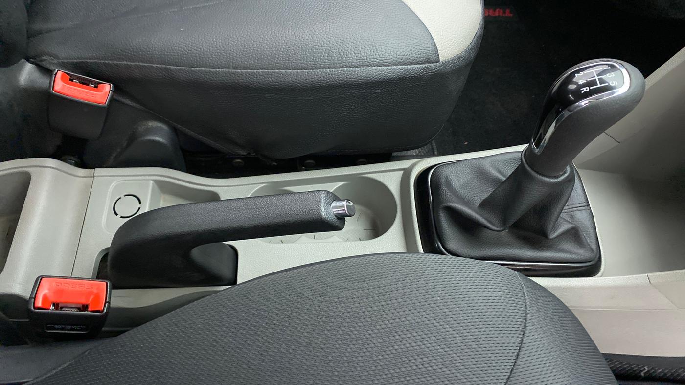 2018 Tata Tiago XT 1.2 REVOTRON, Petrol, Manual, 12,186 km, Gear Lever