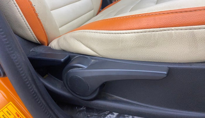 2019 Tata Tiago XZ PLUS PETROL, Petrol, Manual, 47,885 km, Driver Side Adjustment Panel