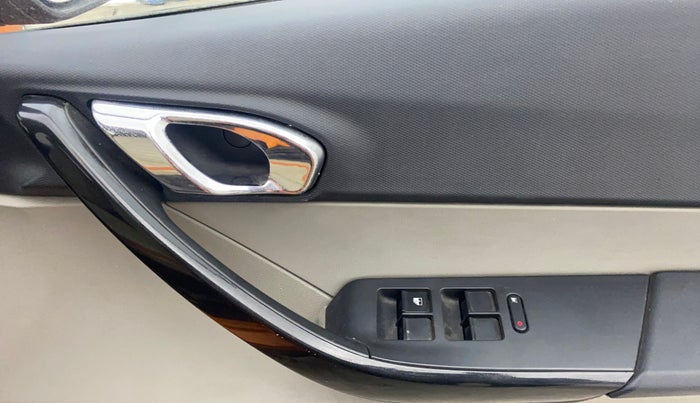 2019 Tata Tiago XZ PLUS PETROL, Petrol, Manual, 47,885 km, Driver Side Door Panels Control