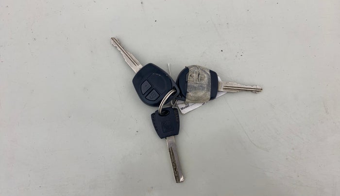 2014 Maruti Swift Dzire VXI, Petrol, Manual, 43,851 km, Key Close Up