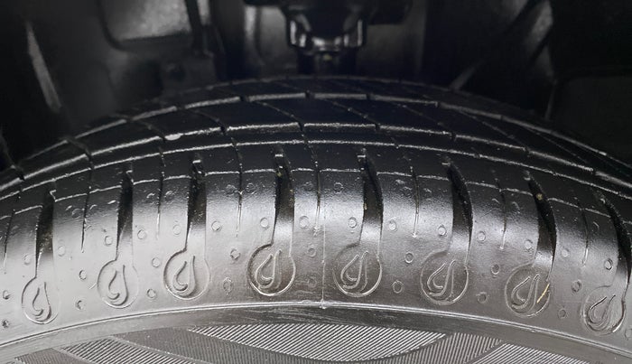 2020 Datsun Redi Go A, Petrol, Manual, 7,206 km, Left Front Tyre Tread