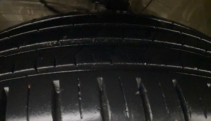 2020 Maruti Swift ZXI PLUS AMT, Petrol, Automatic, 11,423 km, Left Front Tyre Tread