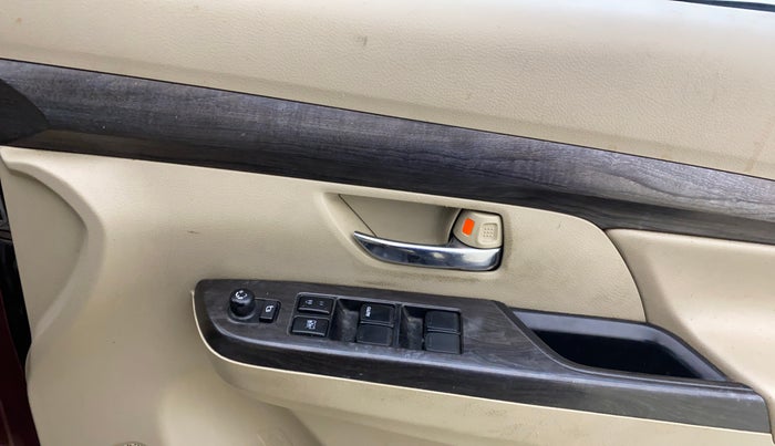 2022 Maruti Ertiga ZXI+ SHVS, Petrol, Manual, 83,109 km, Driver Side Door Panels Control