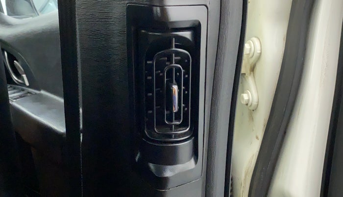 2020 Mahindra XUV500 W9, Diesel, Manual, 36,449 km, Rear AC Vents