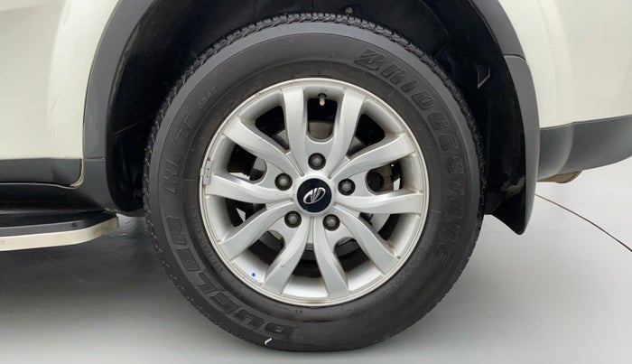 2020 Mahindra XUV500 W9, Diesel, Manual, 36,449 km, Left Rear Wheel