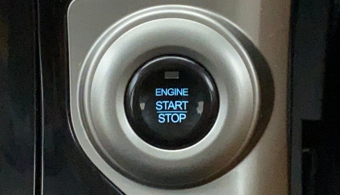 2020 Mahindra XUV500 W9, Diesel, Manual, 36,449 km, Keyless Start/ Stop Button