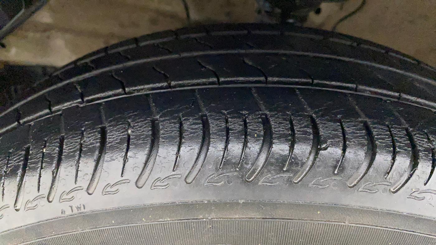 2020 Maruti S PRESSO VXI+, Petrol, Manual, 28,643 km, Left Front Tyre Tread