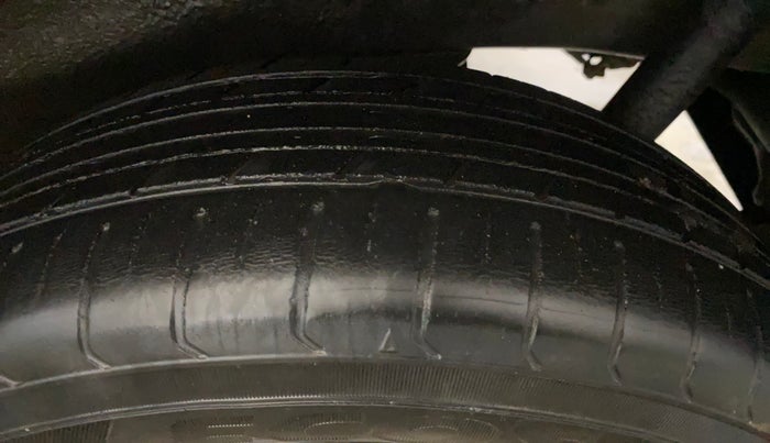 2018 Maruti Wagon R 1.0 LXI CNG, CNG, Manual, 60,466 km, Left Rear Tyre Tread
